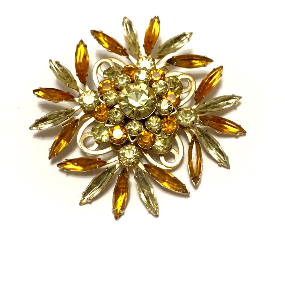 Large Vintage Judy Lee Brooch Signed